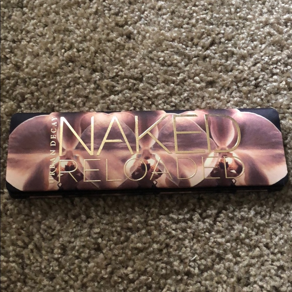 CULT FAVORITE NAKED RELOADED